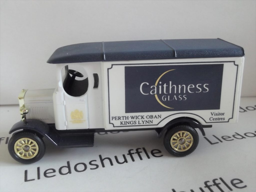 SP43009, Morris Van, Caithness Glass, PerthWickObanKings Lynn